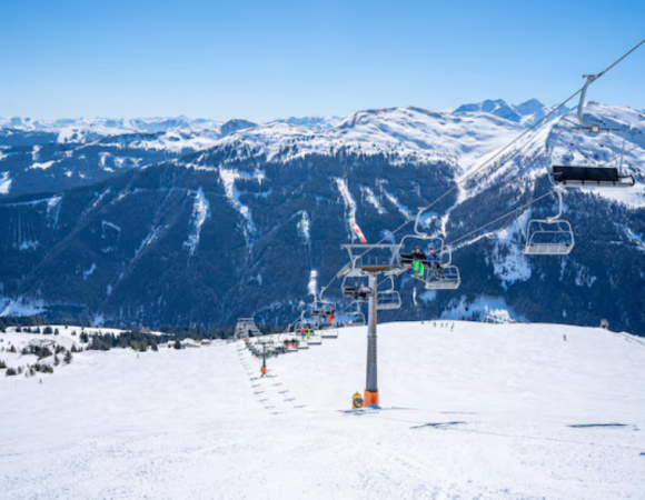 Shimla â€“ Queens of Hills